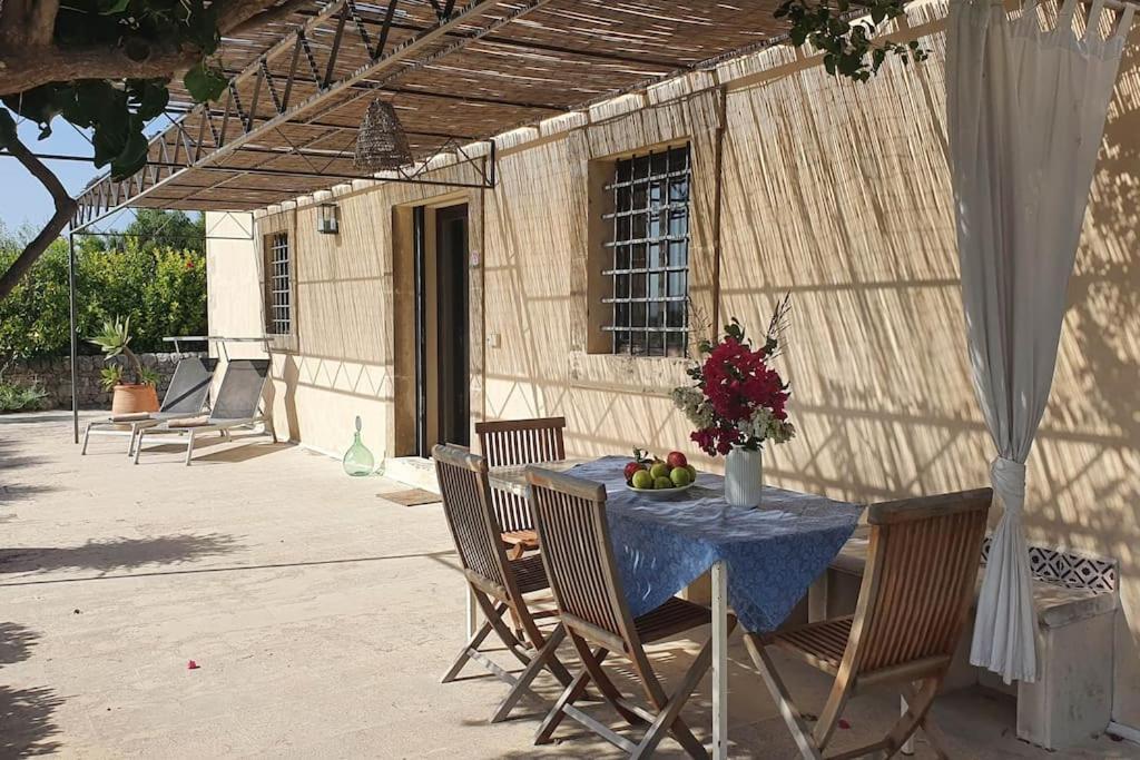 Villa Calma Noto Esterno foto